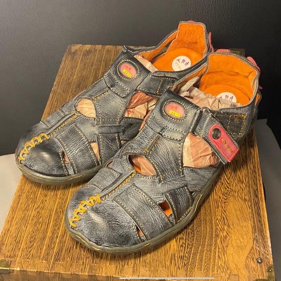 TMA EYES Women's Hook and Loop Closed-Toe Leather Sandal Size 41 (7.5) - Picture 2 of 6